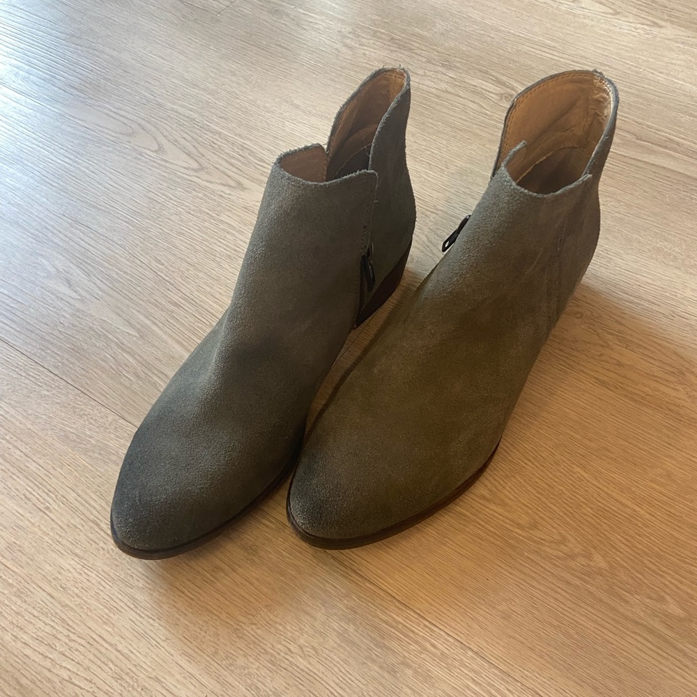 Splendid Ombré Gray Booties 8.5